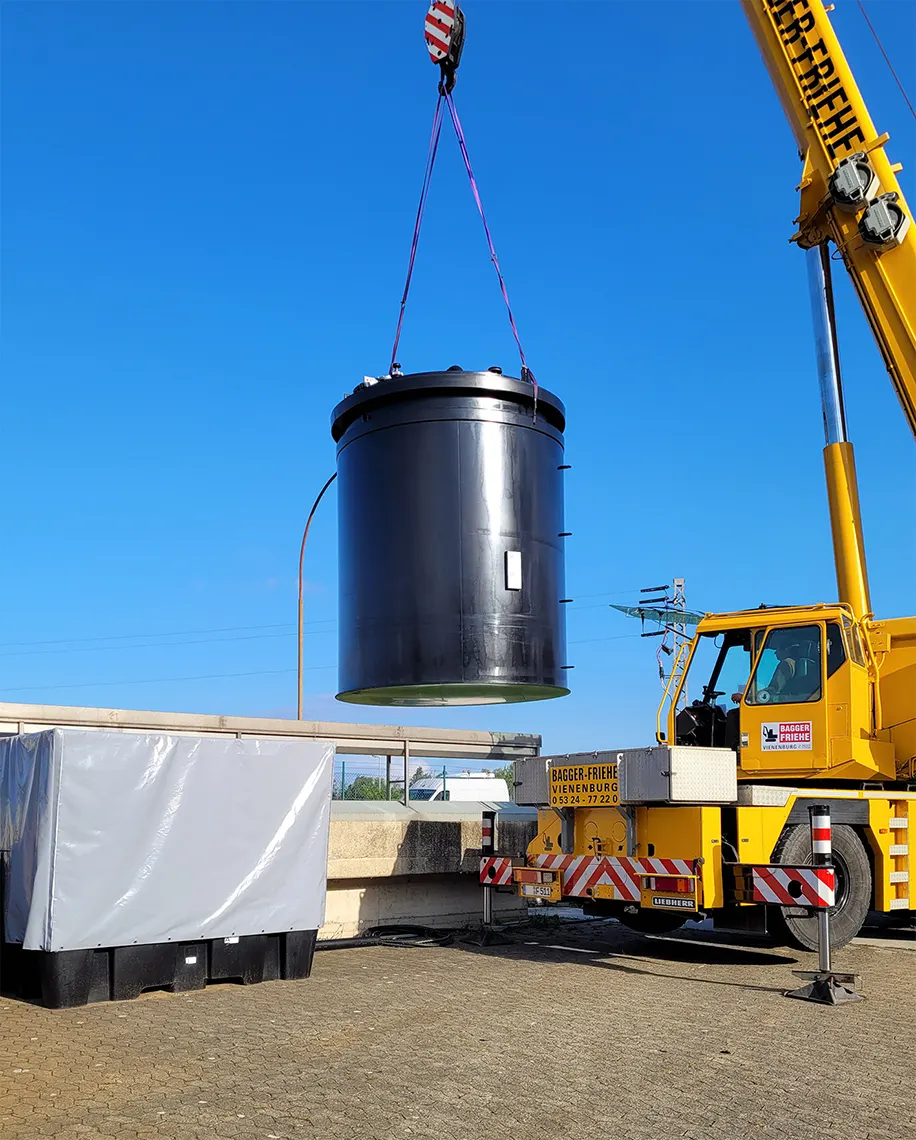 Austausch provisorische Dosieranlage, IBC-Behälter mit Auffangwanne